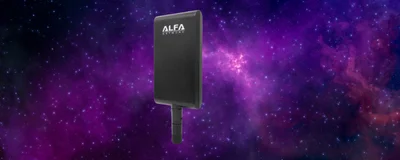ALFA APA-M25-6E — هوائي داخلي اتجاهي WiFi 6E ثلاثي النطاق